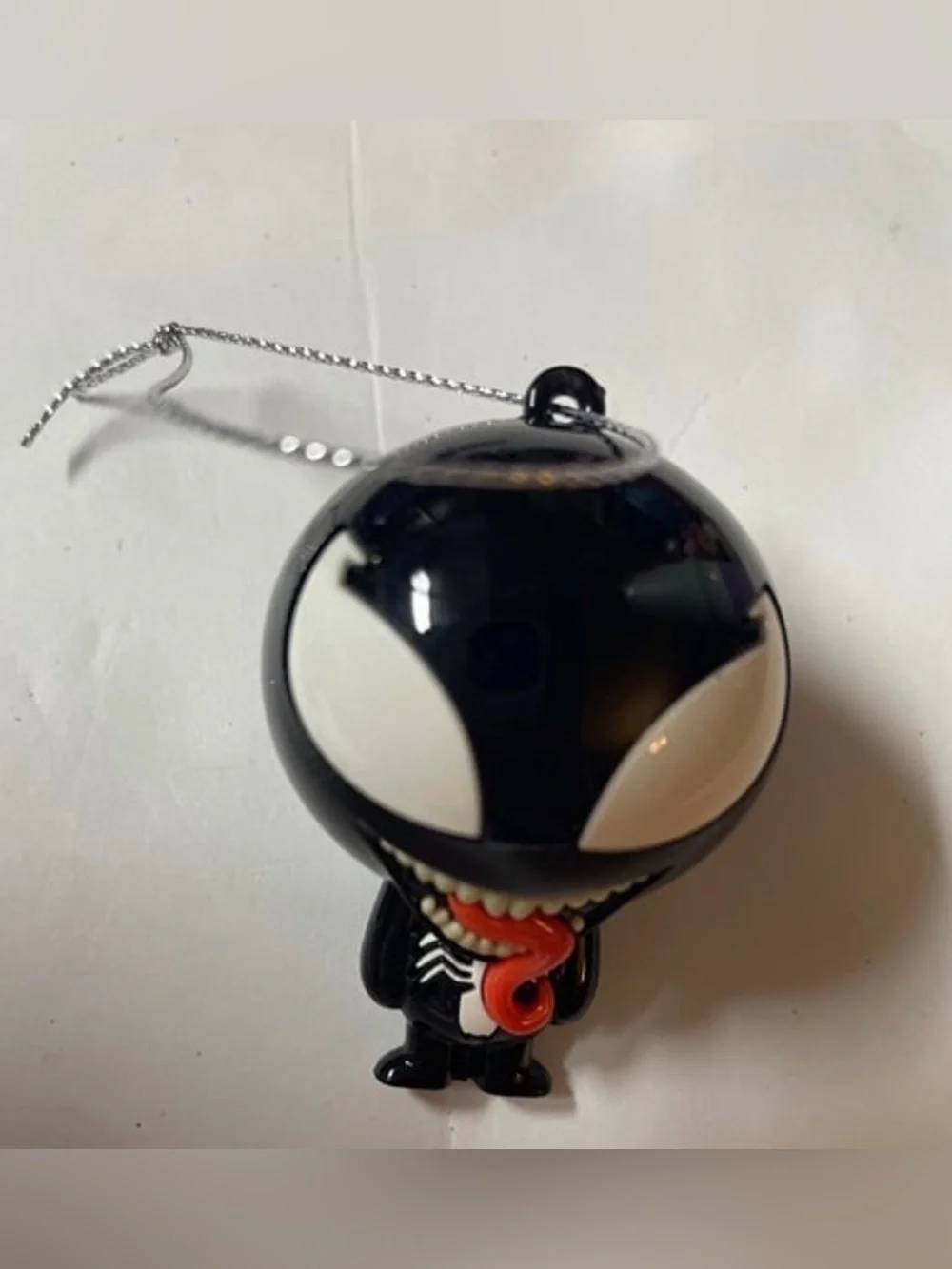 TEN/ Hallmark Marvel Spiderman Series 4 Mystery Shatterproof Christmas Ornament